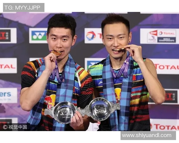 张楠刘成对决精彩回顾赛场上的巅峰对抗与团队默契展现 张楠刘成对决精彩回顾赛场上的巅峰对抗与团队默契展现