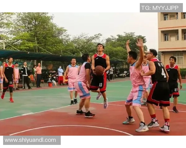 佛山龙狮迎战奇才激烈对决展现篮球魅力与团队精神