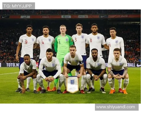 荷兰与英格兰角球数对比分析揭示两队战术差异与比赛走势 荷兰与英格兰角球数对比分析揭示两队战术差异与比赛走势