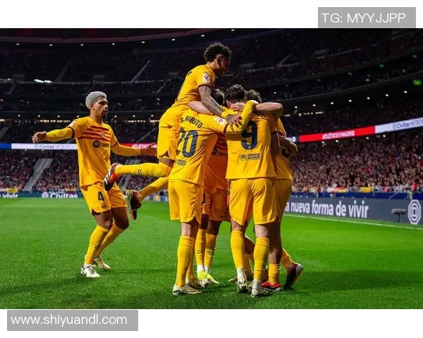 尤文图斯与巴萨激战红牌频出球场风云再起引发热议 尤文图斯与巴萨激战红牌频出球场风云再起引发热议